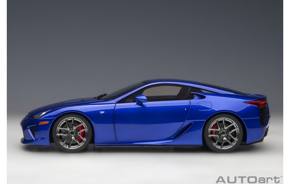 Bild 13 - Lexus LFA Pearl Blue