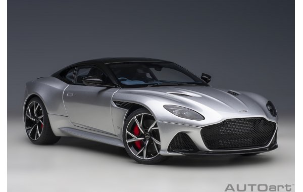 Bild 8 - Aston Martin DBS Superleggera Lightning Silver