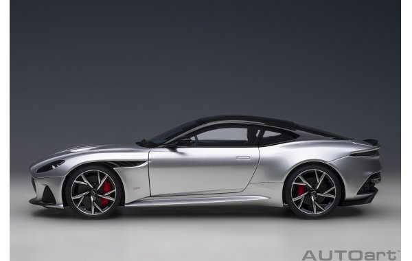 Bild 13 - Aston Martin DBS Superleggera Lightning Silver