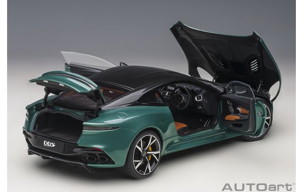Bild 7 - Aston Martin DBS Superleggera racing green