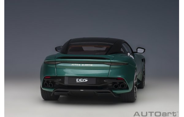Bild 11 - Aston Martin DBS Superleggera racing green