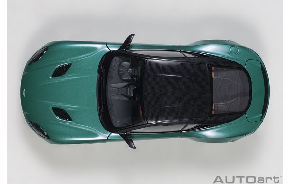 Bild 17 - Aston Martin DBS Superleggera racing green