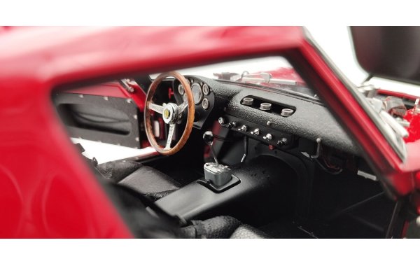Bild 4 - Ferrari 250 GTO Chassis 3757 winner 1000km Paris Monthlery Rodriguez