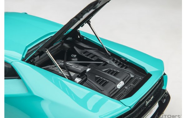 Bild 4 - Lamborghini Huracan Evo Blu Glauco