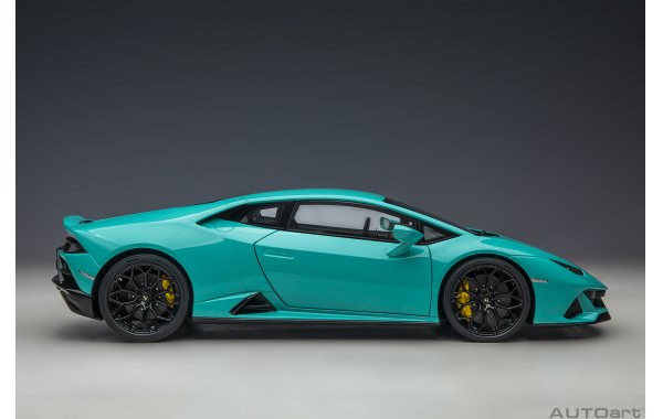 Bild 14 - Lamborghini Huracan Evo Blu Glauco