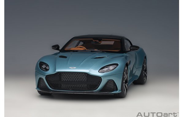 Bild 10 - Aston Martin DBS Superleggera caribbean pearl blue