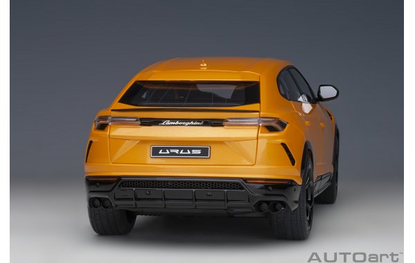 Bild 11 - Lamborghini Urus arancio borealis