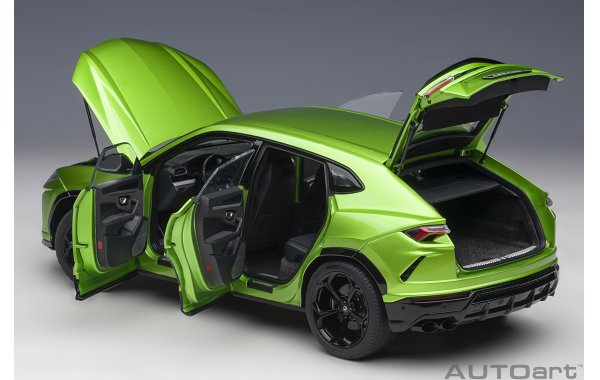 Bild 7 - Lamborghini Urus verde selvans