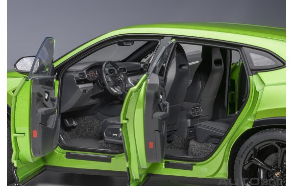 Bild 19 - Lamborghini Urus verde selvans