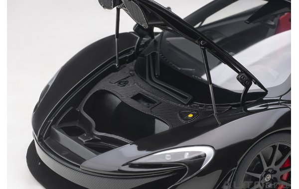 Bild 3 - McLaren P1 2013 fire black