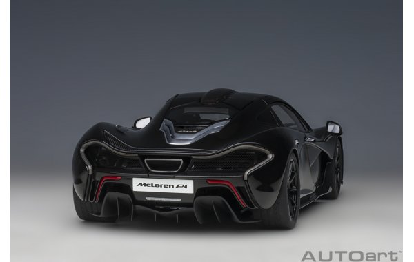 Bild 16 - McLaren P1 2013 fire black