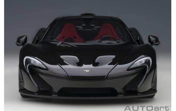 Bild 19 - McLaren P1 2013 fire black