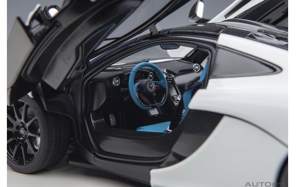Bild 23 - McLaren P1 2013 alaskan diomond white