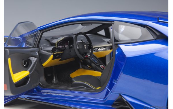 Bild 19 - Lamborghini Huracan Evo Blu Nethuns