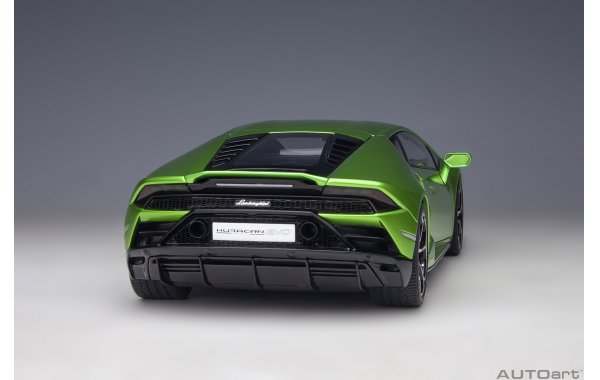 Bild 11 - Lamborghini Huracan Evo verde selvans