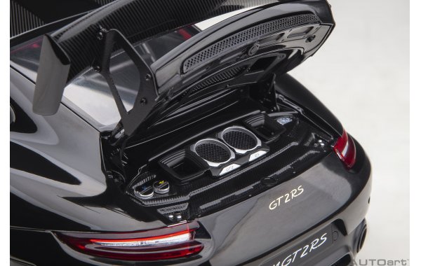 Bild 4 - Porsche 911 GT2 RS 991.2 Weissach Package
