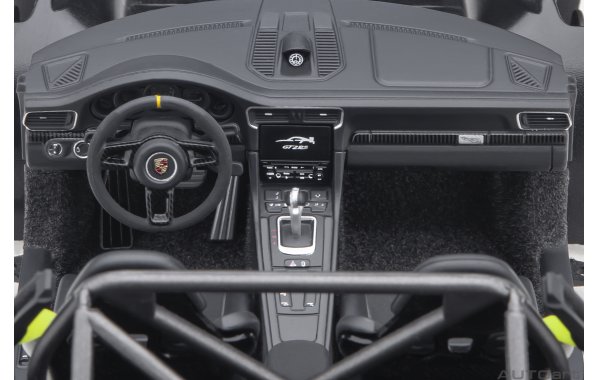 Bild 6 - Porsche 911 GT2 RS Weissach Package 2017