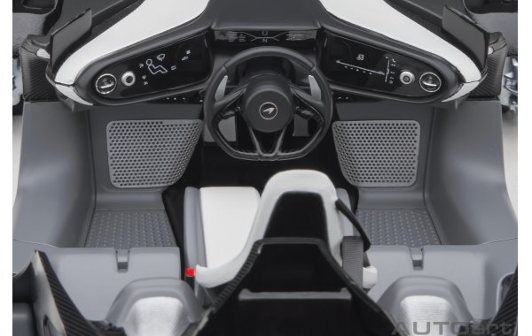 Bild 12 - McLaren Speedtail Hyper GT Fahrzeug