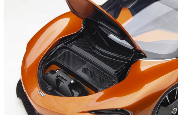 Bild 4 - McLaren Speedtail Hyper GT Fahrzeug