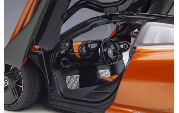 Bild 25 - McLaren Speedtail Hyper GT Fahrzeug