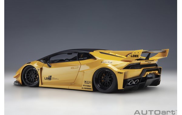 Bild 2 - Liberty Walk LB Silhouette works Huracan GT 2019