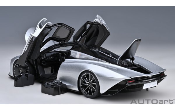 Bild 4 - McLaren Speedtail super nova silver