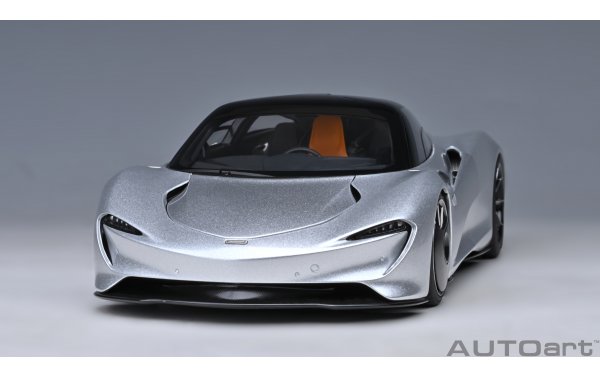 Bild 7 - McLaren Speedtail super nova silver