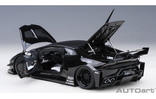 Bild 4 - Liberty Walk LB Silhouette works Huracan GT black