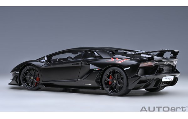 Bild 2 - Lamborghini Aventador SVJ nero nemesis