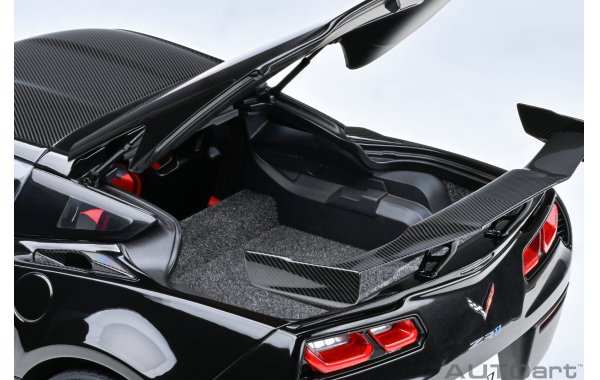 Bild 4 - Chevrolet Corvette C7 ZR1 2019 gloss black