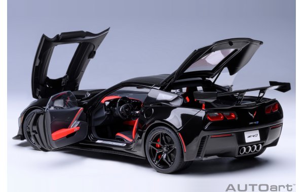 Bild 7 - Chevrolet Corvette C7 ZR1 2019 gloss black