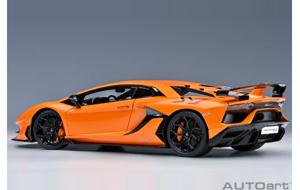Bild 2 - Lamborghini Aventador SVJ arancio atlas