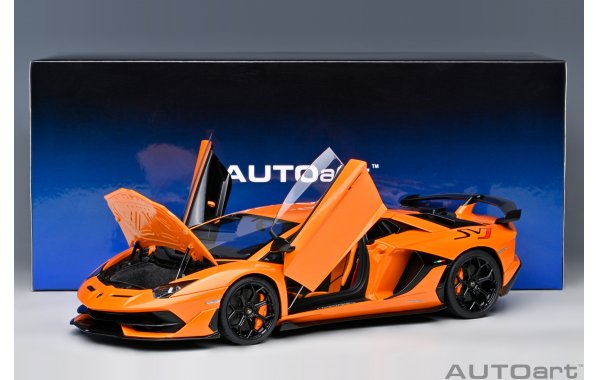 Bild 12 - Lamborghini Aventador SVJ arancio atlas