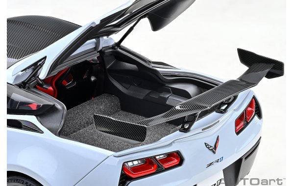 Bild 4 - Chevrolet Corvette C7 ZR1 ceramic matrix grey metallic
