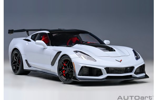 Bild 8 - Chevrolet Corvette C7 ZR1 ceramic matrix grey metallic