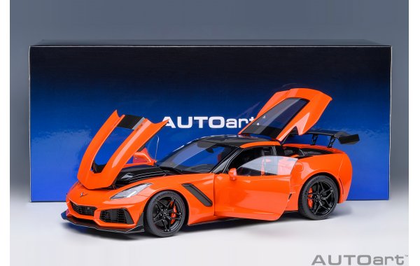 Bild 12 - Chevrolet Corvette C7 ZR1 sebring orange