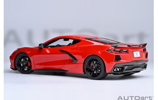 Bild 17 - Chevrolet Corvette C8 Stingray Z51 torch rede