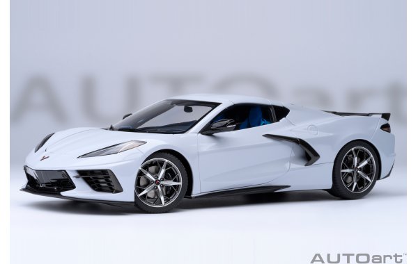 Bild 2 - Chevrolet Corvette C8 Stingray Z51 ceramic matrix grey