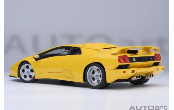 Bild 2 - Lamborghini Diablo SE30 Jota superfly yellow