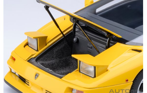 Bild 3 - Lamborghini Diablo SE30 Jota superfly yellow