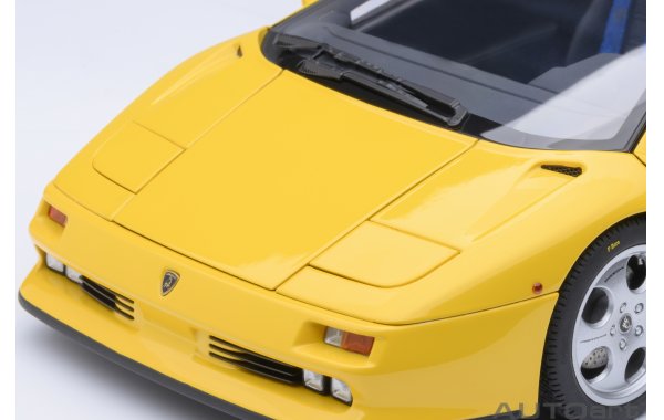 Bild 5 - Lamborghini Diablo SE30 Jota superfly yellow