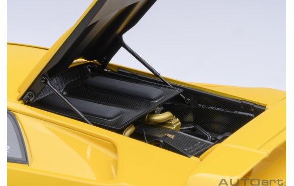 Bild 6 - Lamborghini Diablo SE30 Jota superfly yellow