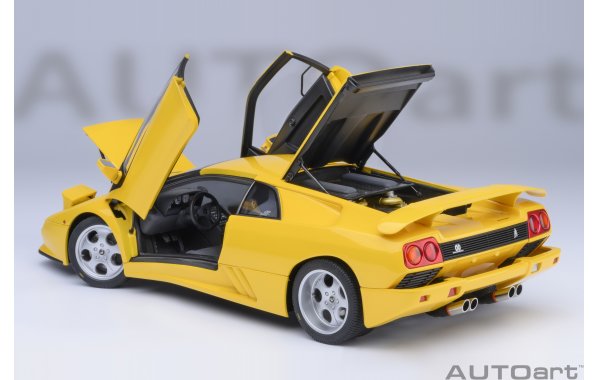 Bild 10 - Lamborghini Diablo SE30 Jota superfly yellow