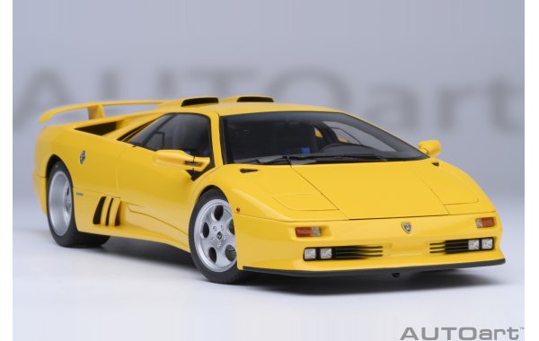 Bild 11 - Lamborghini Diablo SE30 Jota superfly yellow
