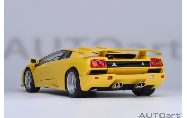 Bild 15 - Lamborghini Diablo SE30 Jota superfly yellow