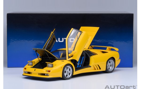Bild 16 - Lamborghini Diablo SE30 Jota superfly yellow