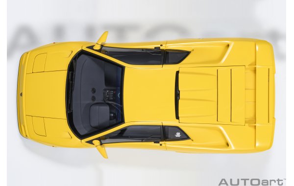Bild 20 - Lamborghini Diablo SE30 Jota superfly yellow
