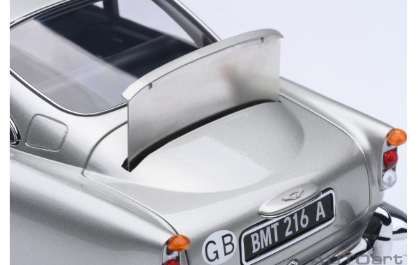 Bild 7 - Aston Martin DB5 Goldfinger