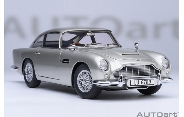 Bild 32 - Aston Martin DB5 Goldfinger