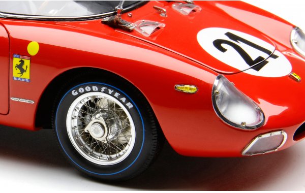 Bild 3 - Ferrari 250LM Le Mans 1965 Gewinner